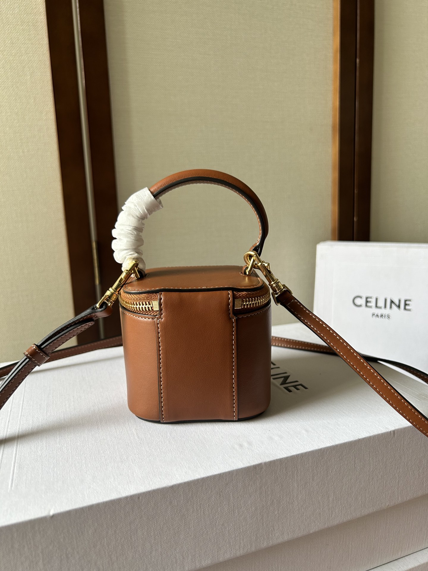 Handbags CELIN-E 110762 101762 size:9.5 X 8 X 9 cm - vstockx