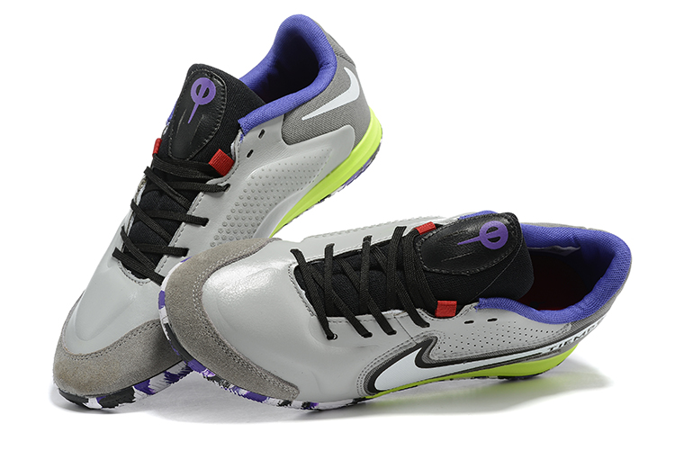 NK football shoes 45 - vstockx