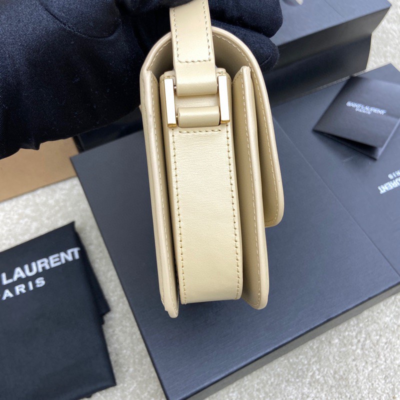 Handbags SAINT LAURENT 635306 size 19*14*6 cm - vstockx