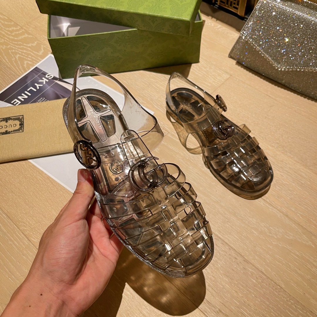 Gucci Women's sandal with Double G Women 11 - vstockx