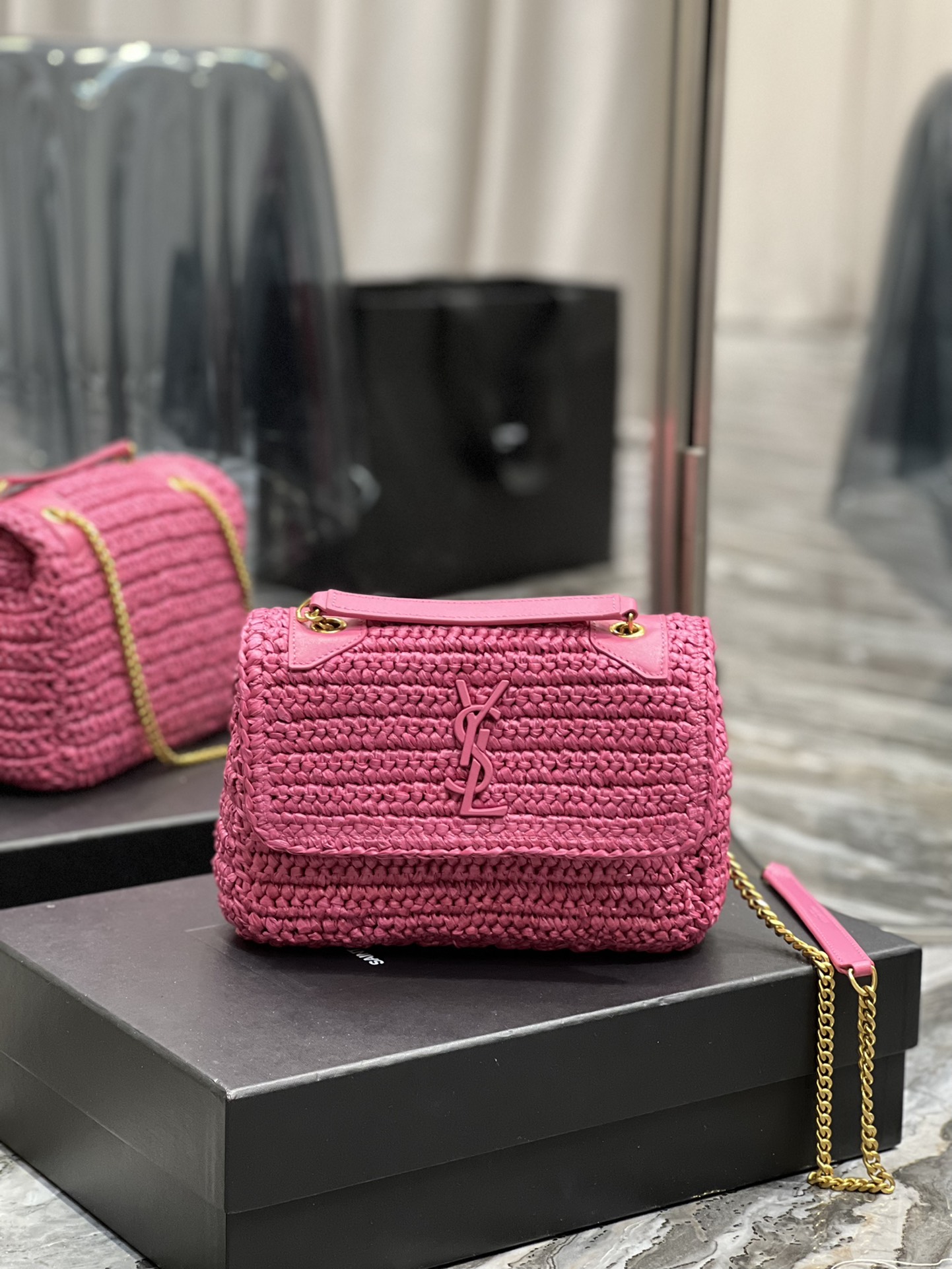 Handbags SAINT LAURENT 633151 size 22  16.5  12 cm - vstockx