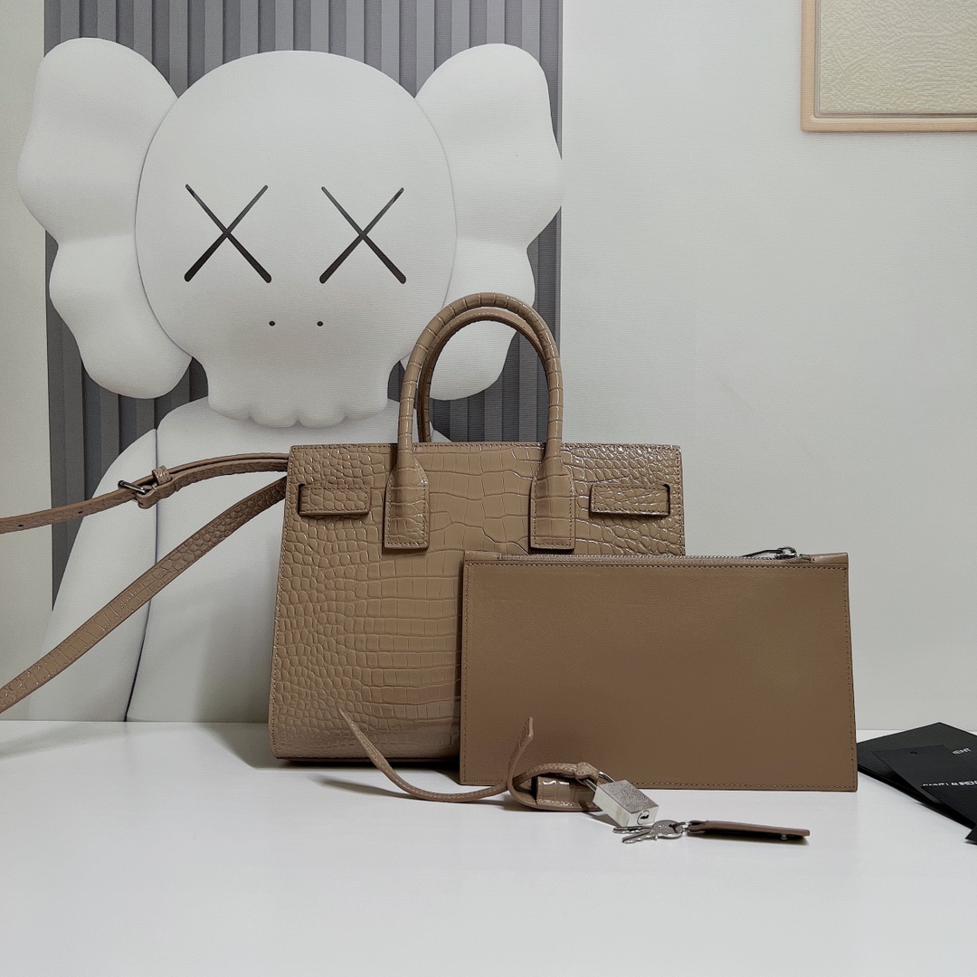 Handbags SAINT LAURENT 421863 size 26*20.5*12.5 cm - vstockx