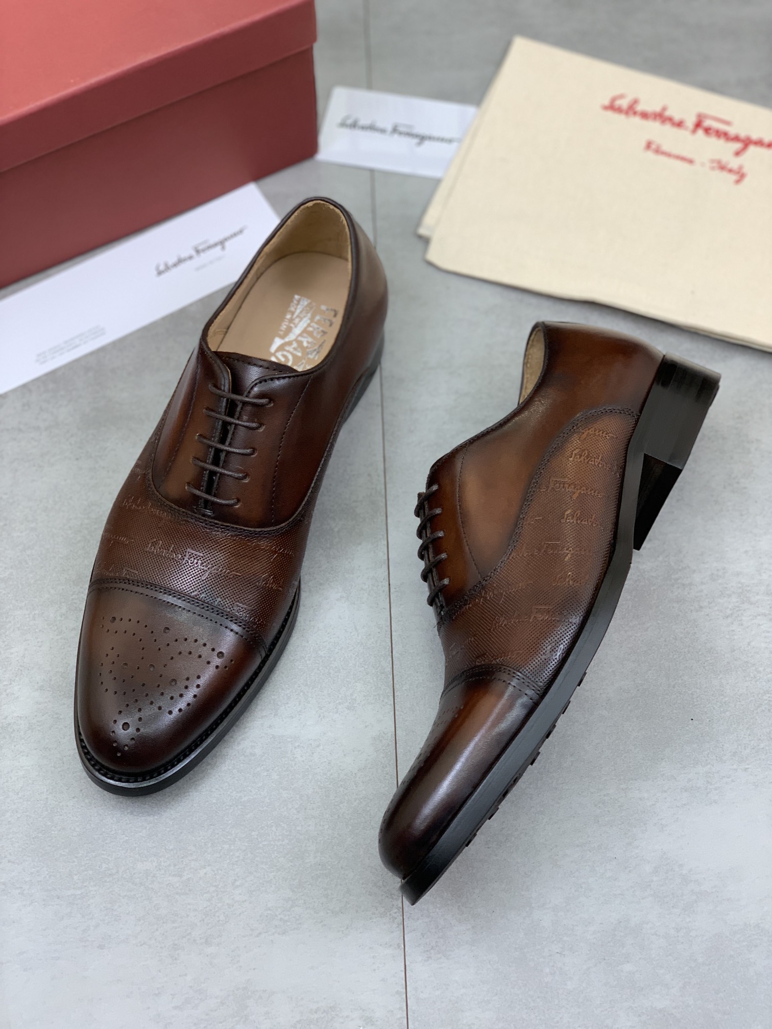 Salvatore Ferragamo Boots 16 - vstockx