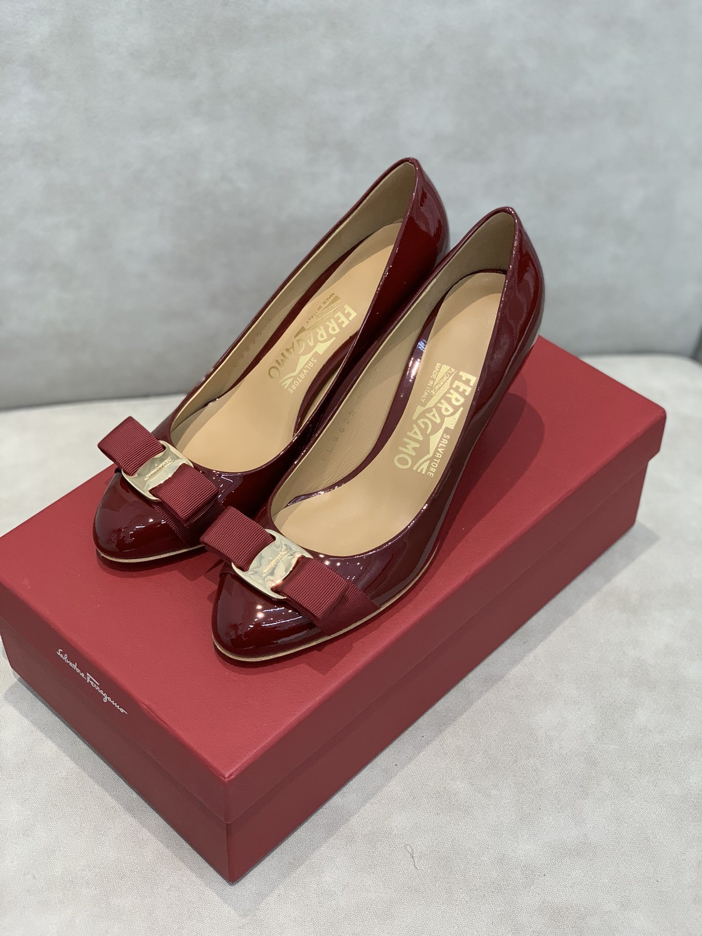 Salvatore Ferragamo Heel 9 - vstockx