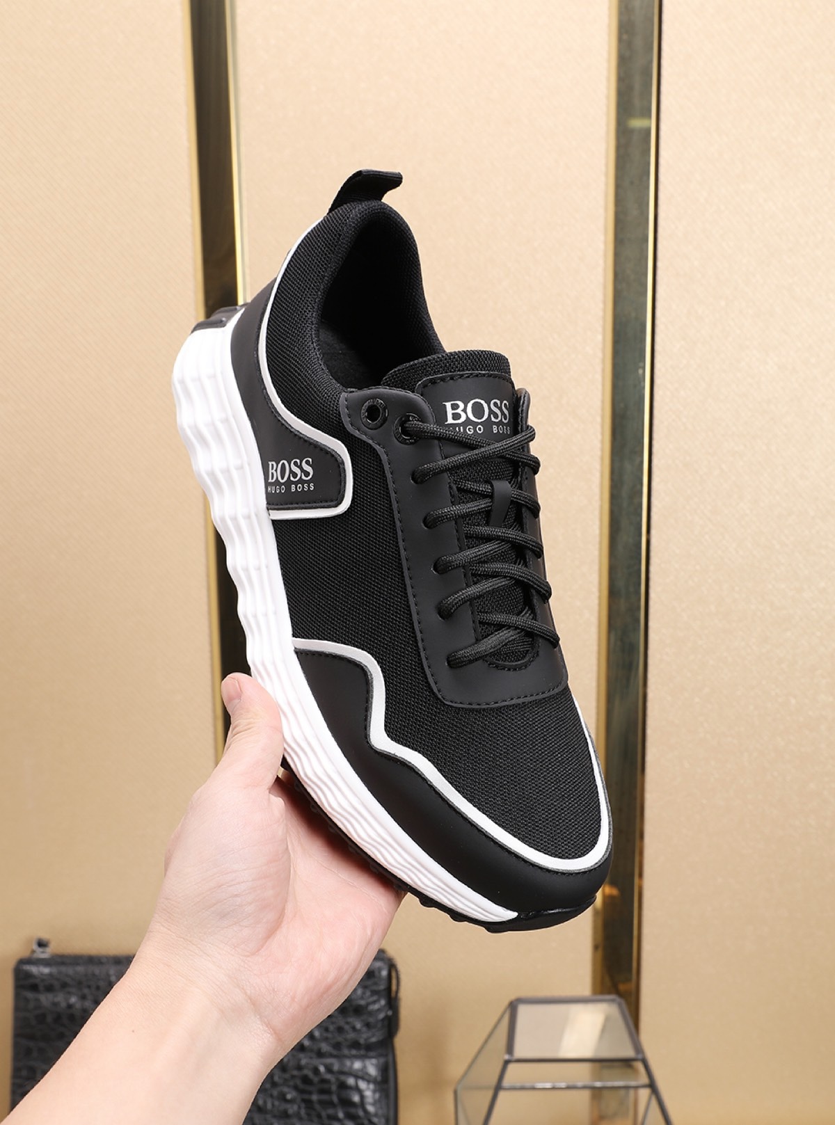 HUGO BOSS Low Top Sneaker 7 - vstockx