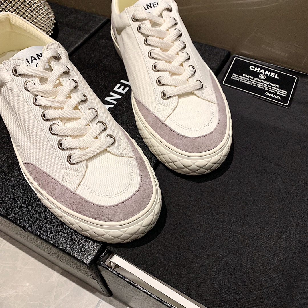 Chanel sneaker 1 - vstockx