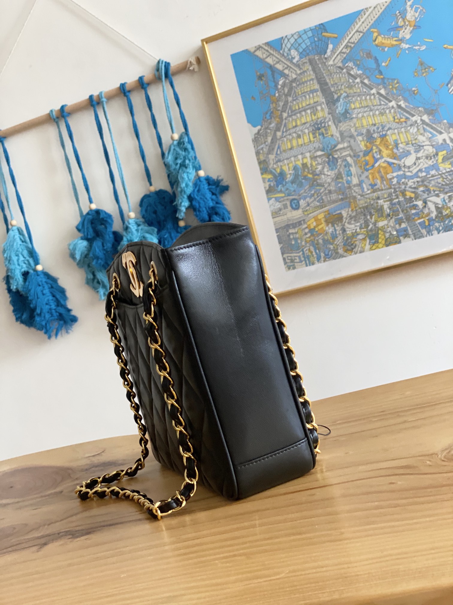 Handbag Chanel A98 size 28*9 *23 cm - vstockx