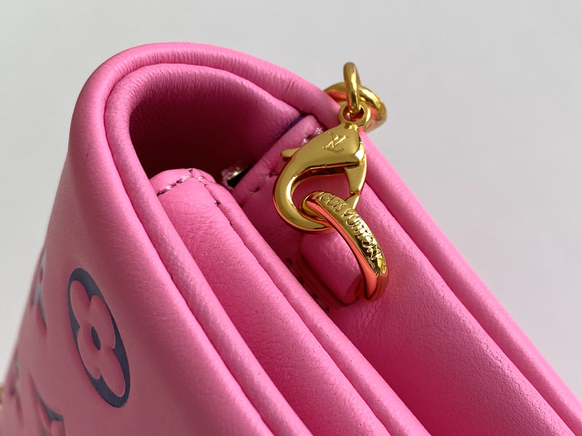 Handbag Louis Vuitton M80742 size 20 x 14 x 8 cm - vstockx