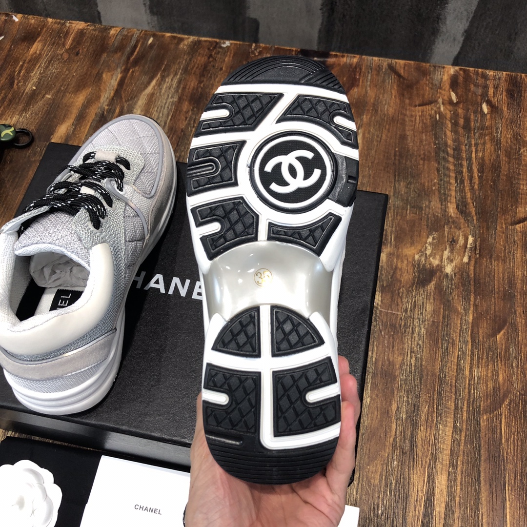 Chanel Fabric & Suede Calfskin Low Top Sneaker 5 - vstockx