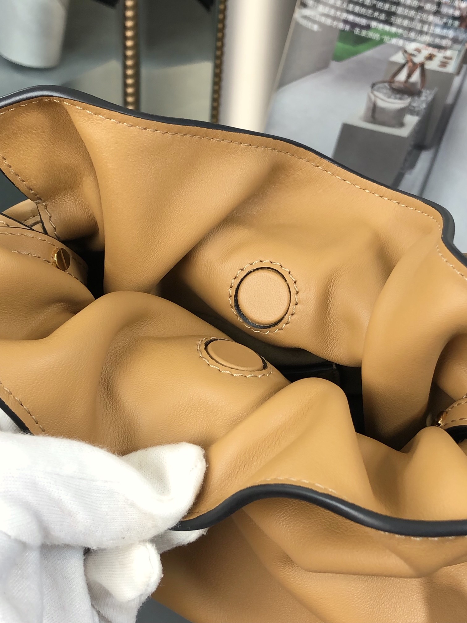 Handbags LOEWE mini flamenco clutch size:22.5-18-9 cm - vstockx