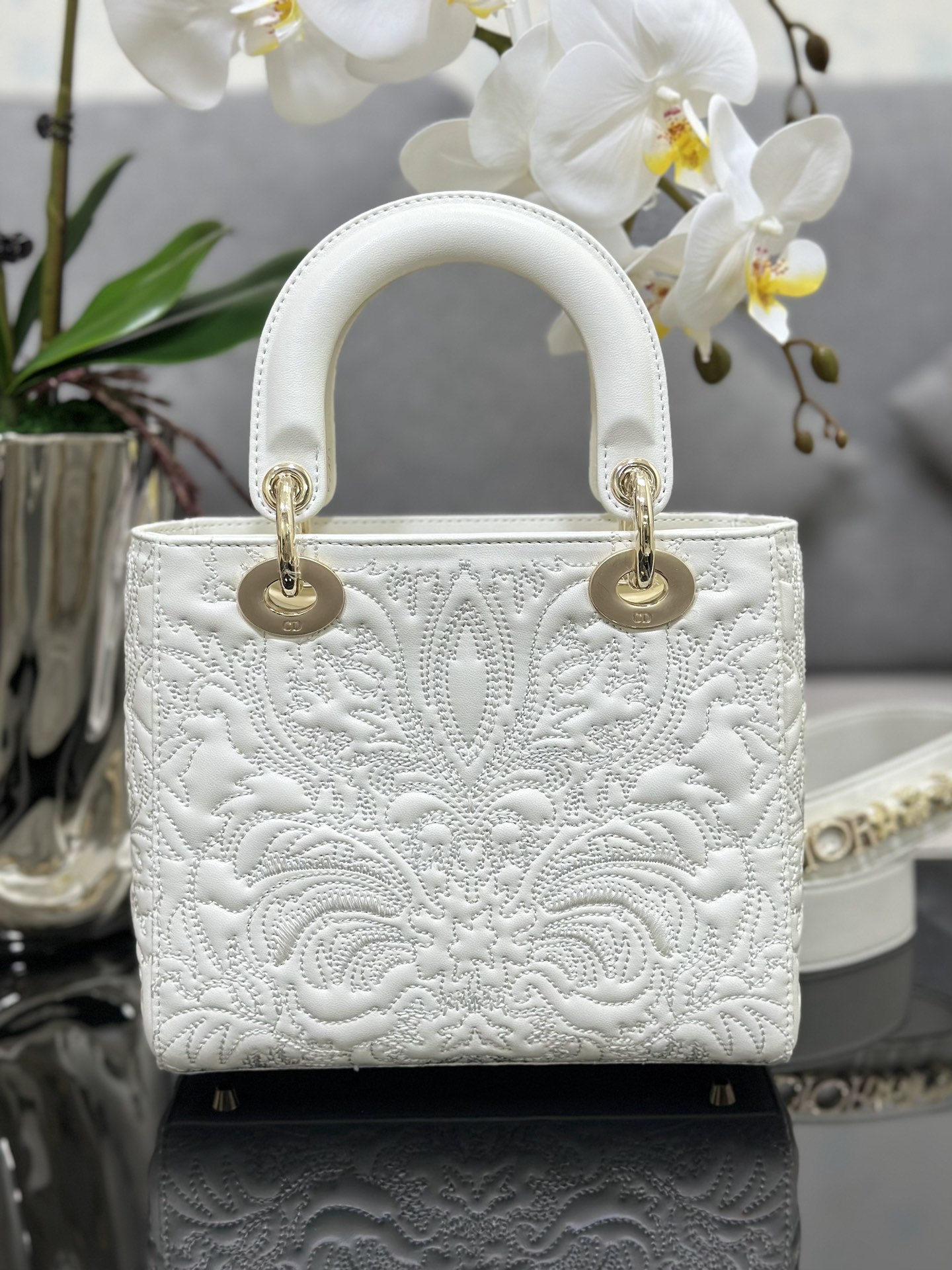 Handbags Lady Dior M0538 size:20*16.5*8 cm - vstockx