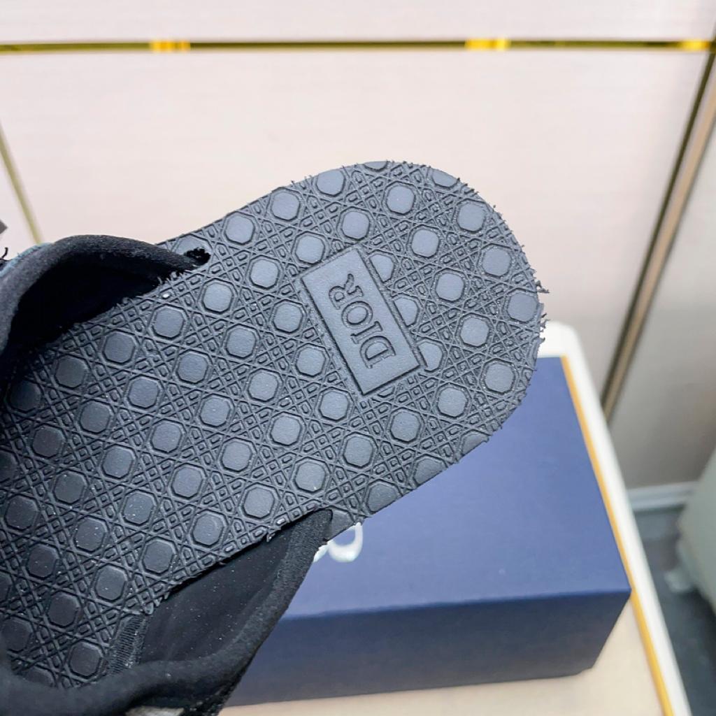 Dior Alpha Sandal Oblique - vstockx