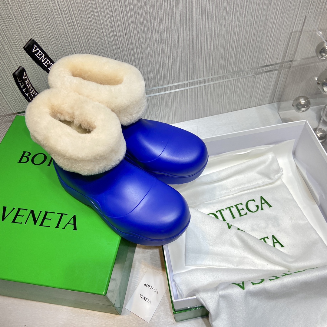 Bottega Veneta Boots 13 - vstockx