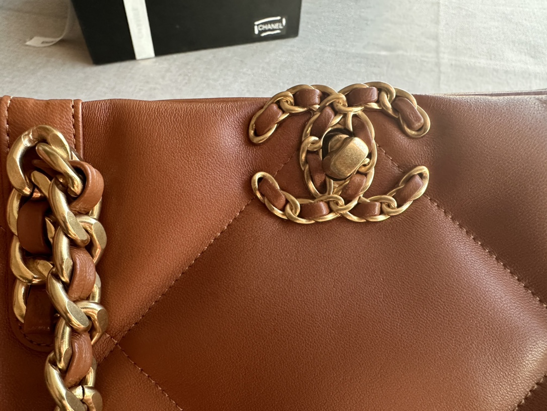 Handbag Chanel AS366 size 24 X41 X10 cm - vstockx