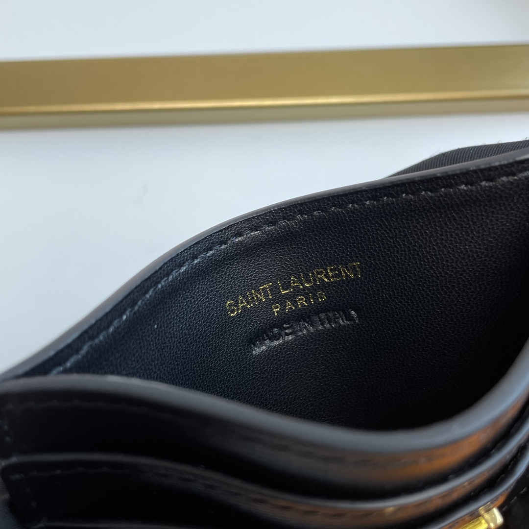 Handbags SAINT LAURENT 423291 size 10x7.5x0.5 cm - vstockx