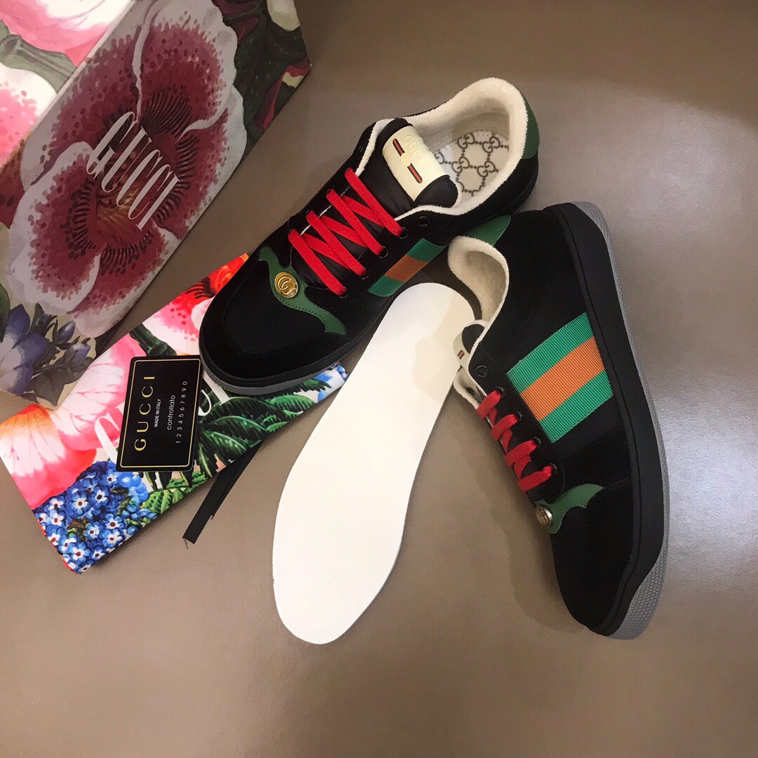 Gucci Screener GG Canvas 15 - vstockx