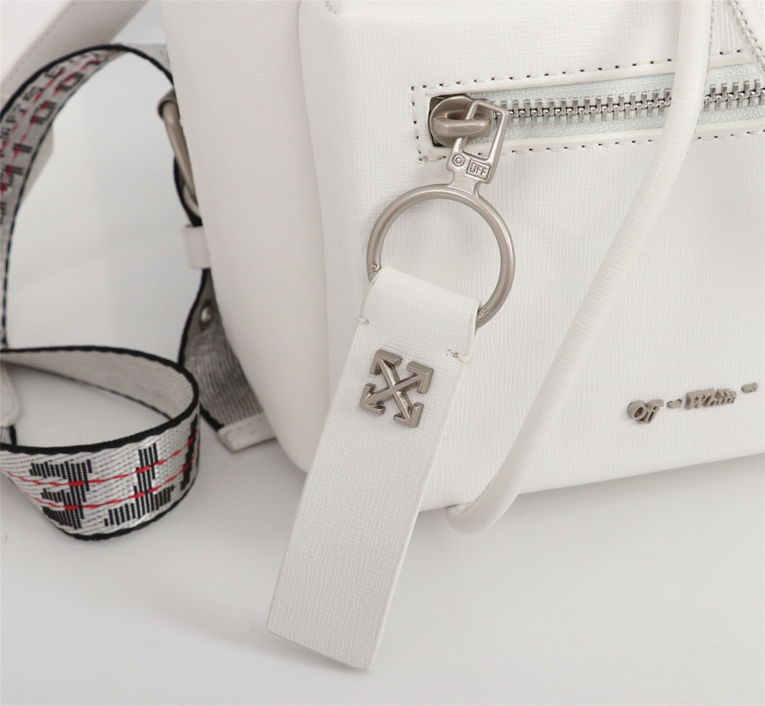 handbags OFF-White 501  5332870  size:19*24*13cm - vstockx