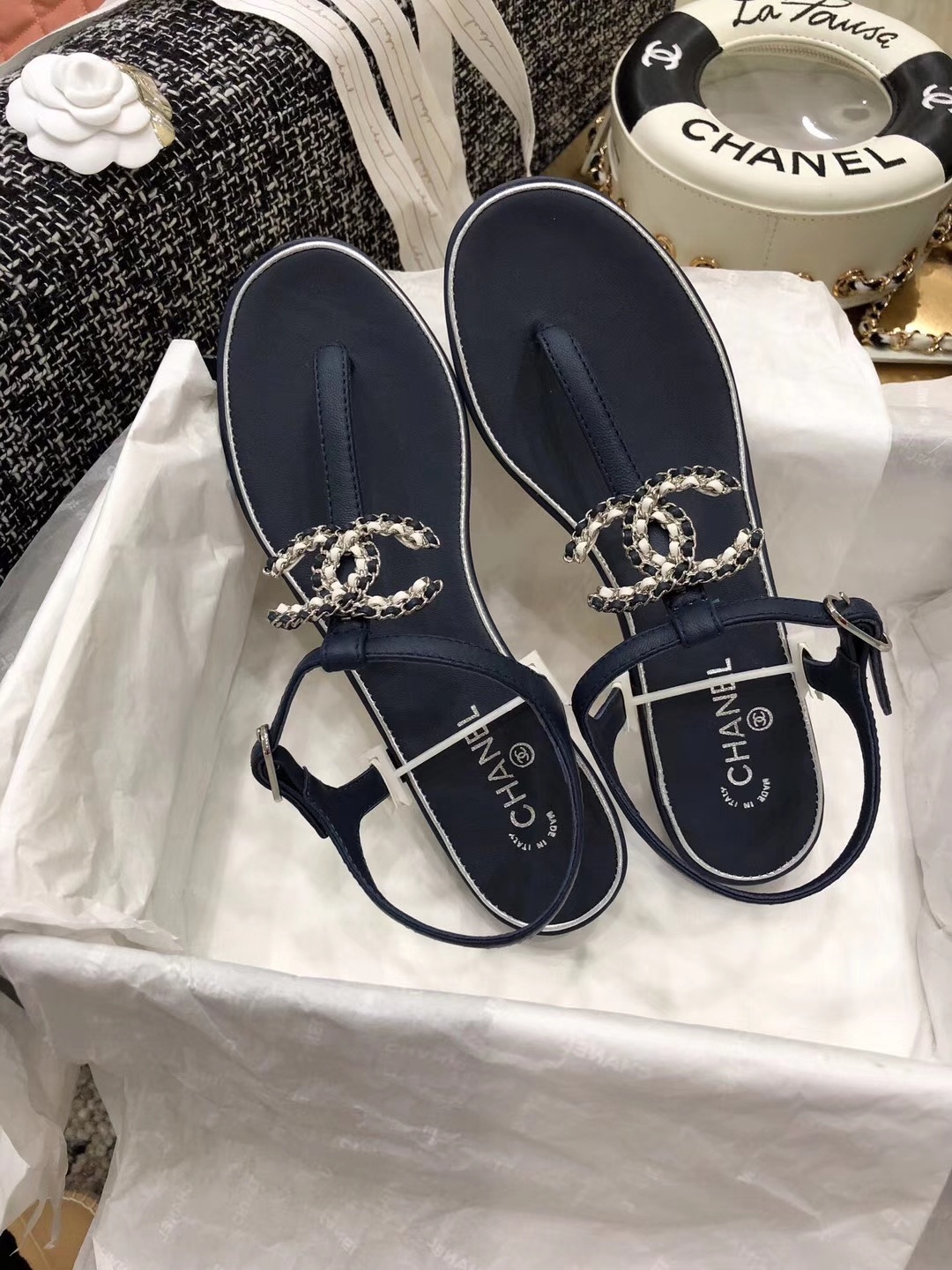Chanel Slides 40 - vstockx