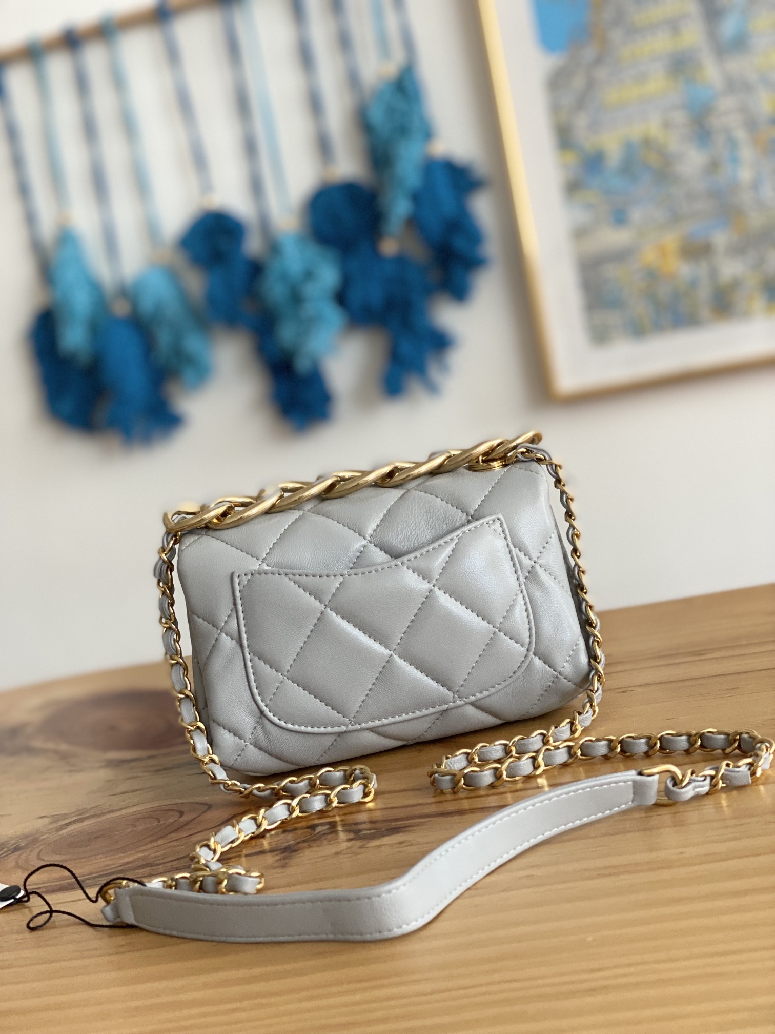 Handbag Chanel 3365 size 17X11.5X8.5 Cm - vstockx