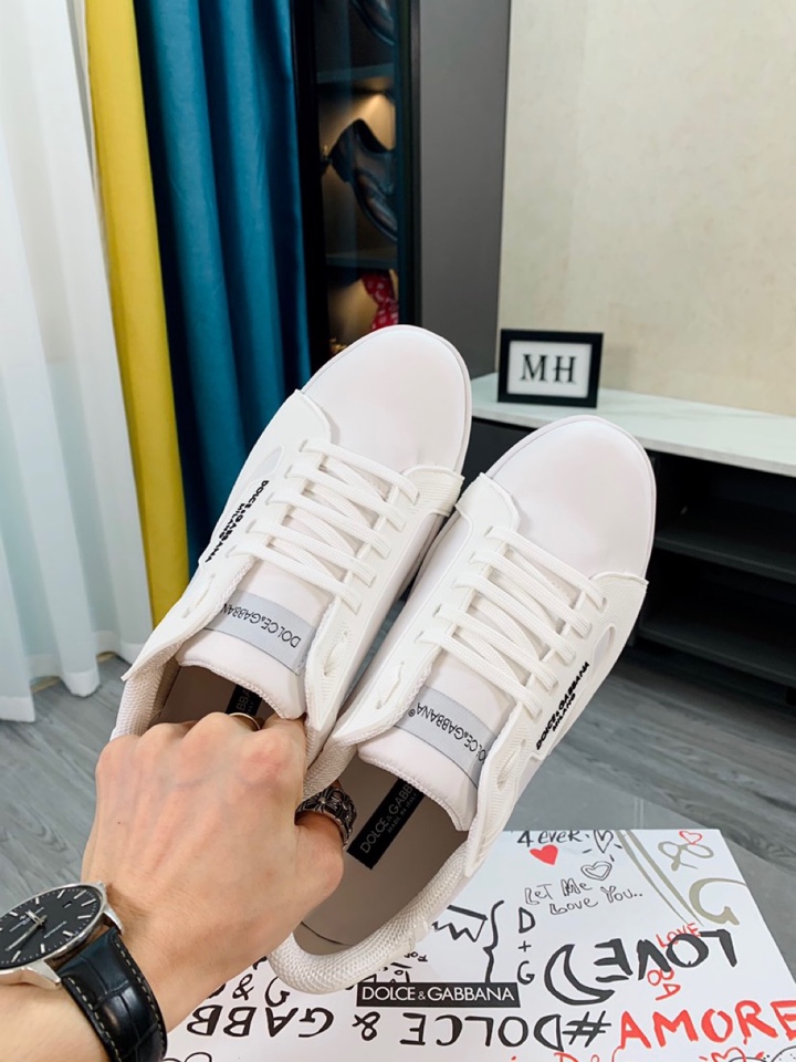 Dolce & Gabbana Low Tops Sneakers 90 - vstockx