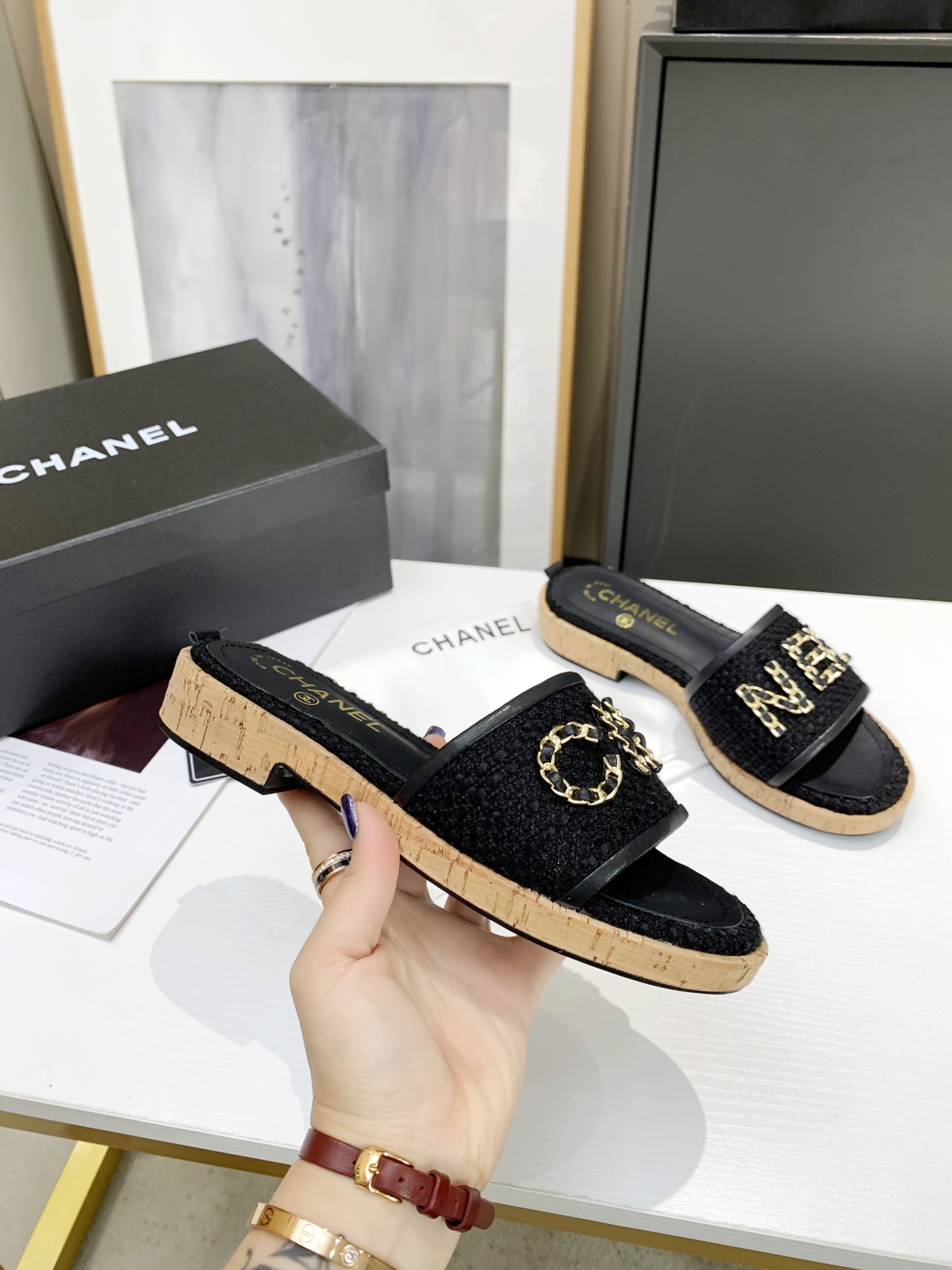 Chanel Slides 24 - vstockx