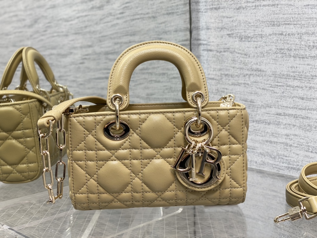 Handbag Dior size 16*5.5*10 cm - vstockx