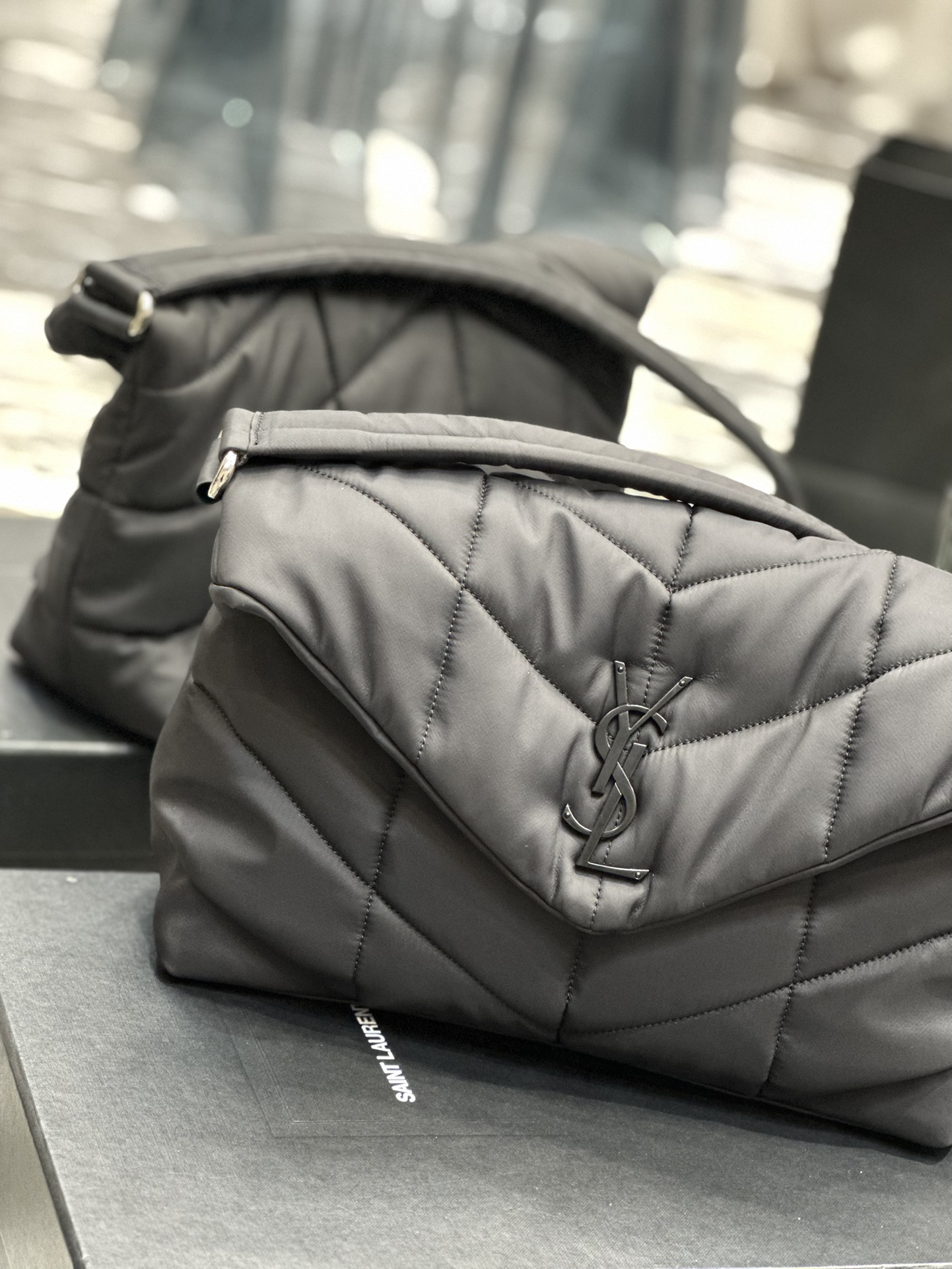 Handbags SAINT LAURENT 733630 size 34  27  12 cm - vstockx