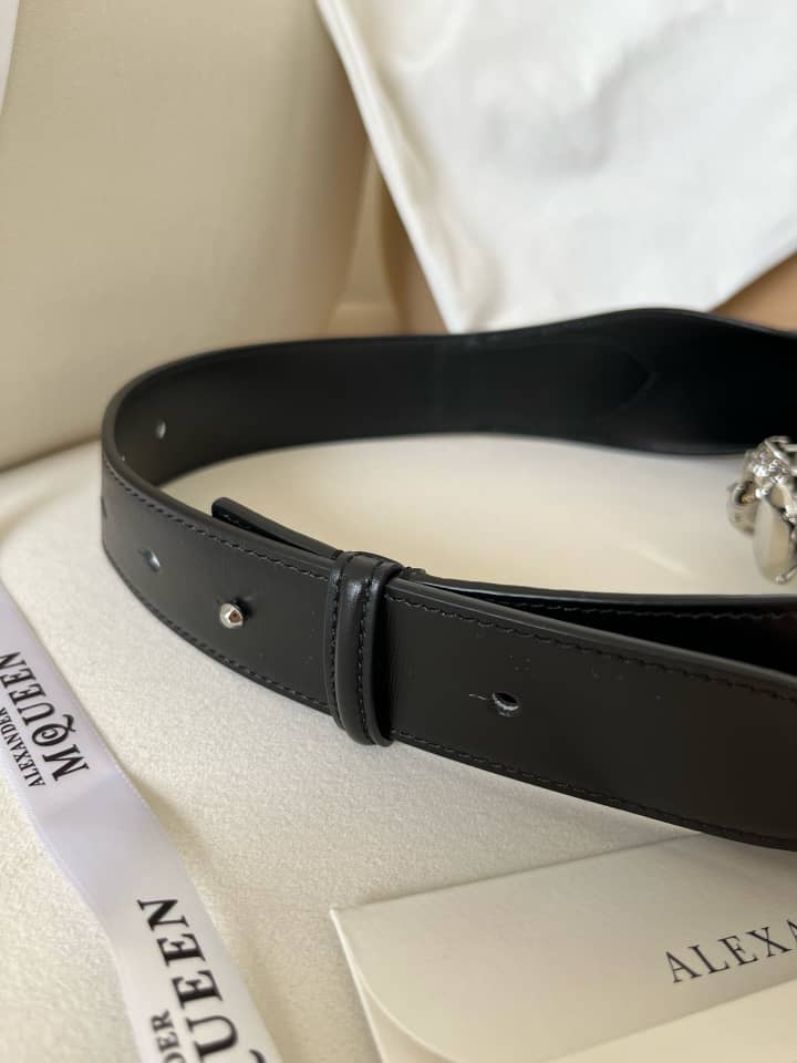 Handbag Alexander McQueen hobo size 20*12*8 cm size 30*18*7 cm - vstockx