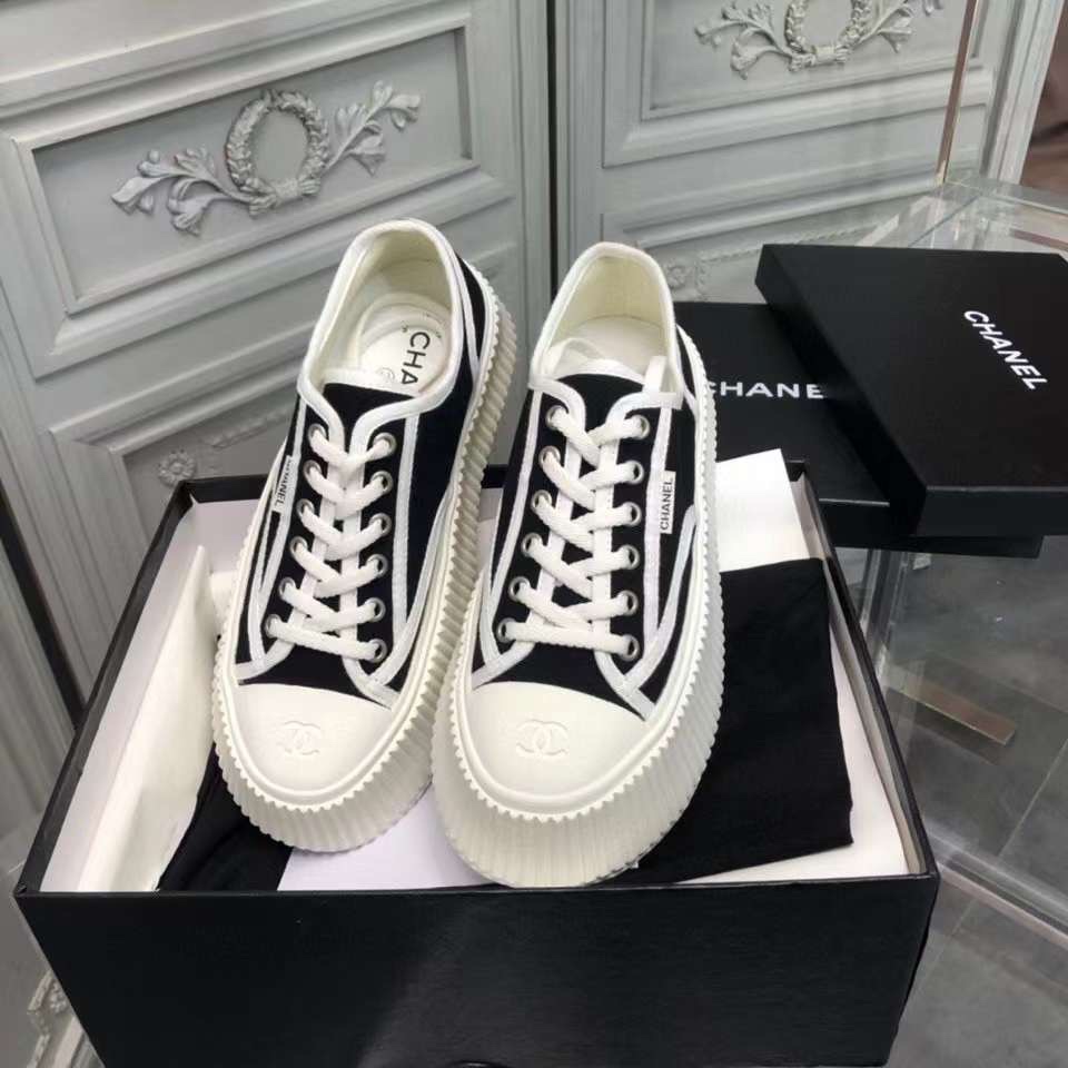 Chanel Platform Sneaker 26 - vstockx