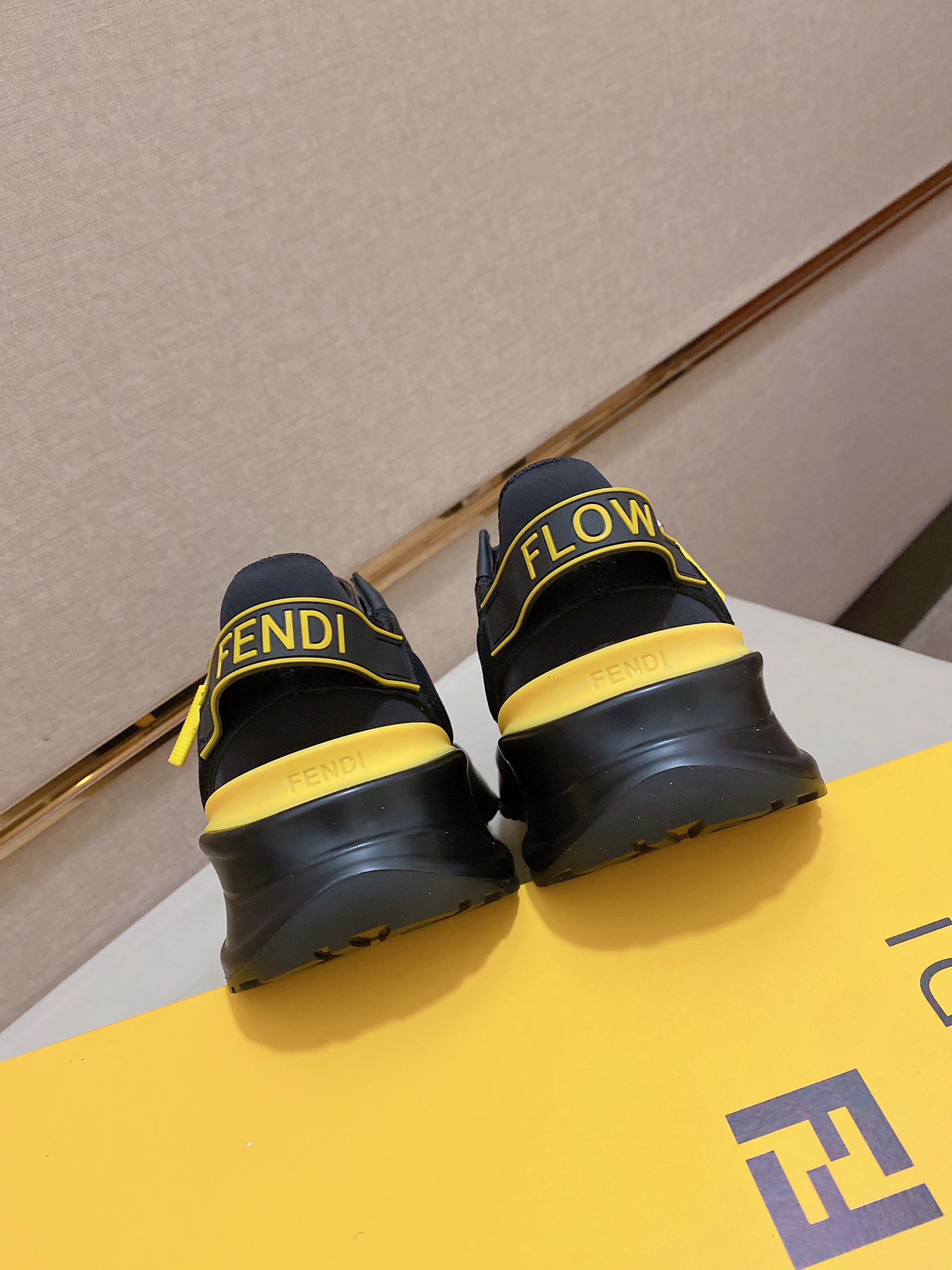 Fendi Flow Ff Sneakers 23 - vstockx