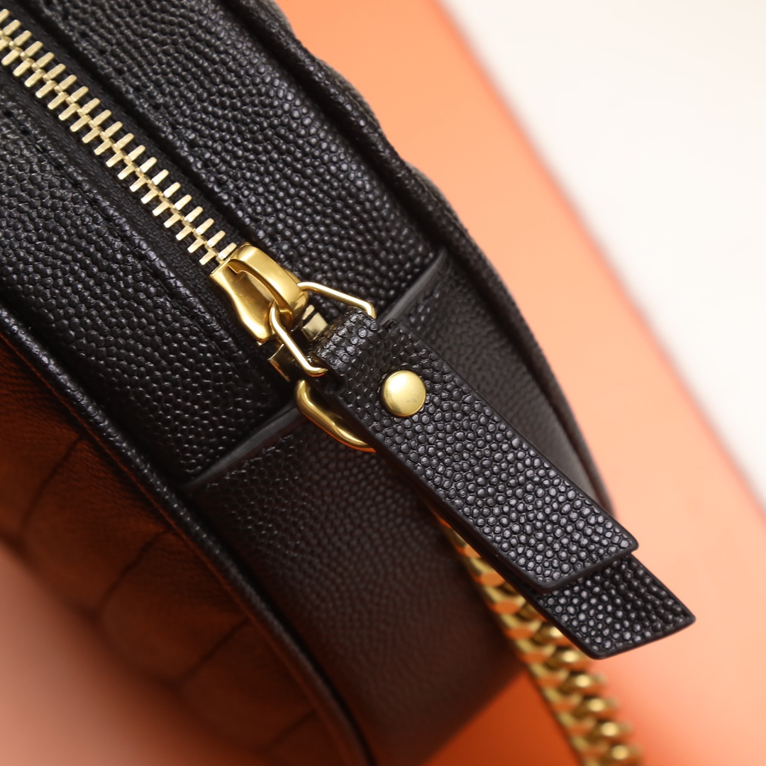 Handbags SAINT LAURENT 610436 size 17x17x5.5 cm - vstockx