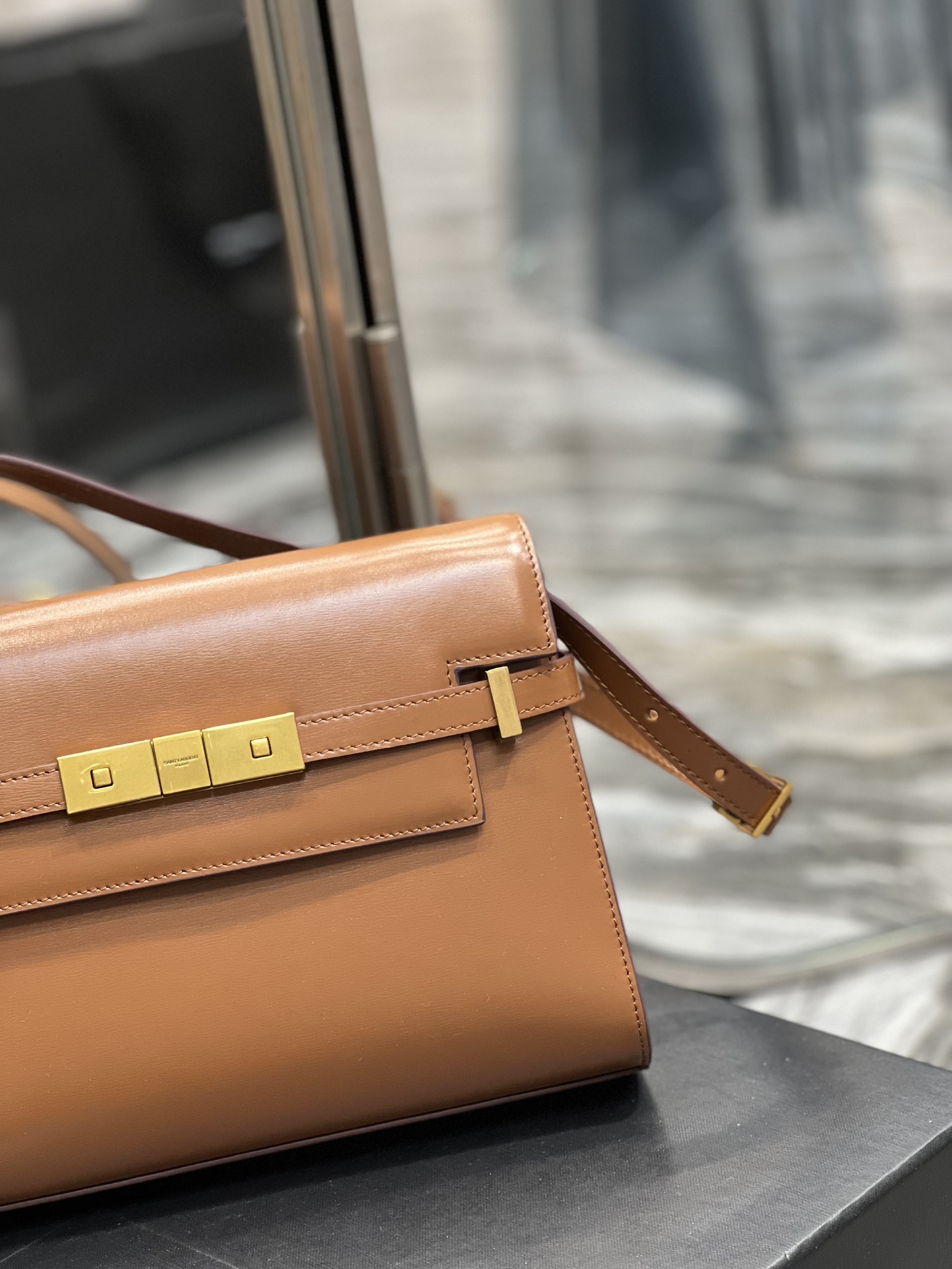 Handbags SAINT LAURENT 675626 size 24x17.5x6 cm - vstockx