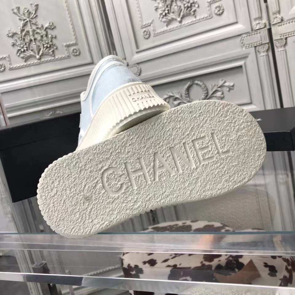 Chanel Platform Sneaker 27 - vstockx