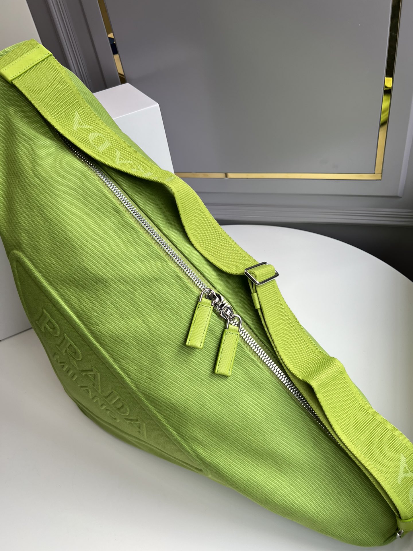 handbags prada 2VY007 size:60*22.5*28 - vstockx