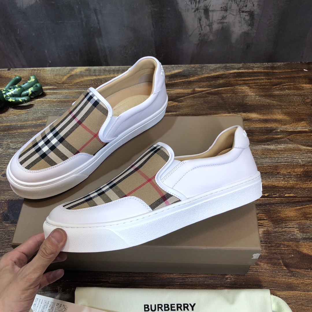 Burberry House Check Sneaker 2 - vstockx
