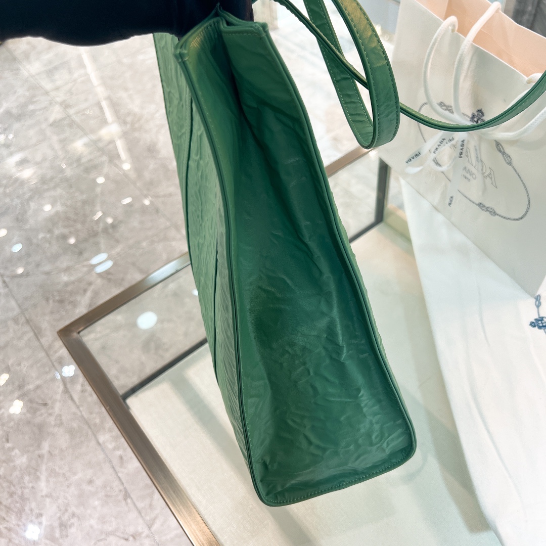 handbags prada 1BG587 39*36*13cm - vstockx