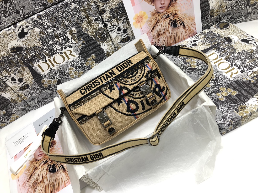 Handbag Dior M1241 size 23 x 15 x 8 cm - vstockx