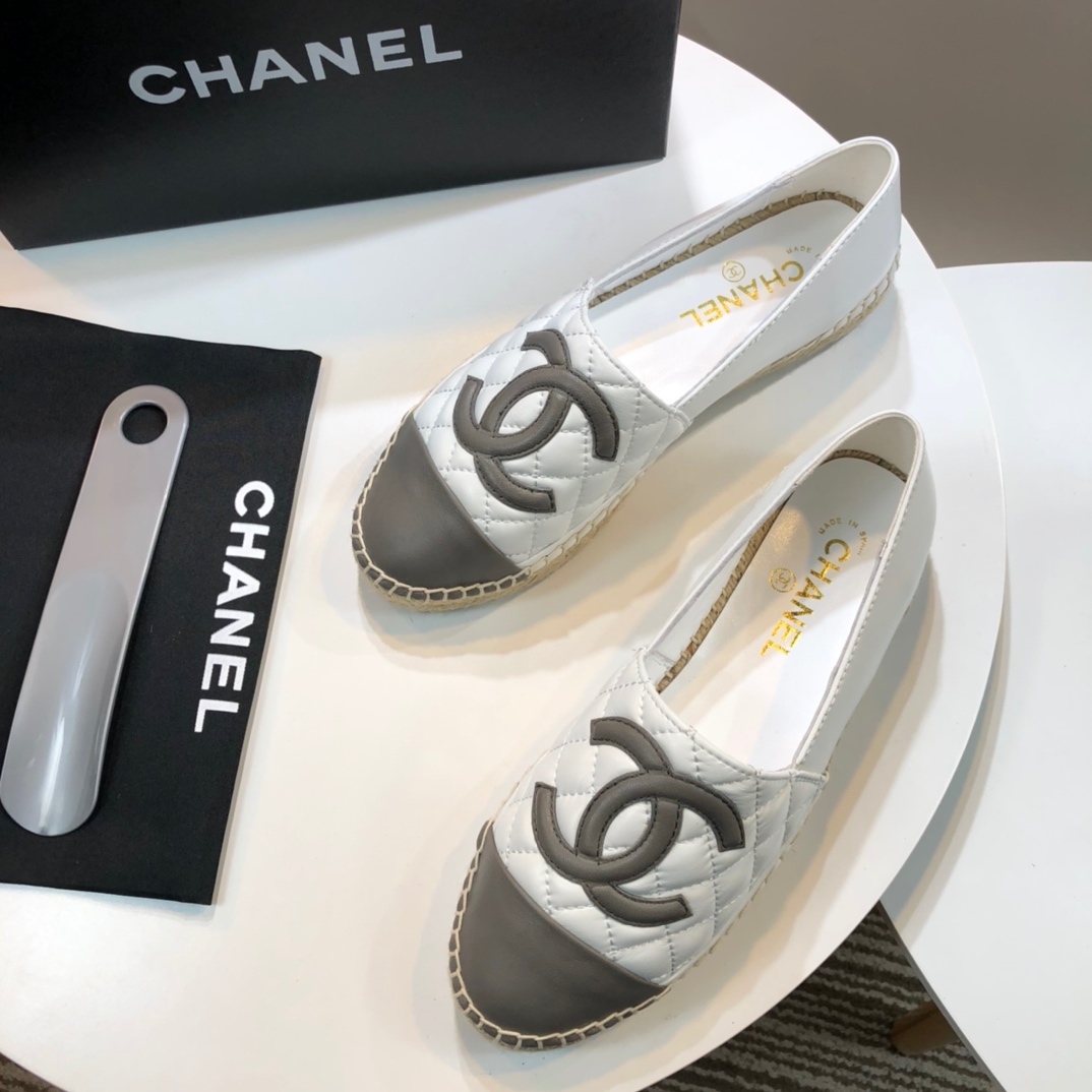 Chanel Loafers 58 - vstockx