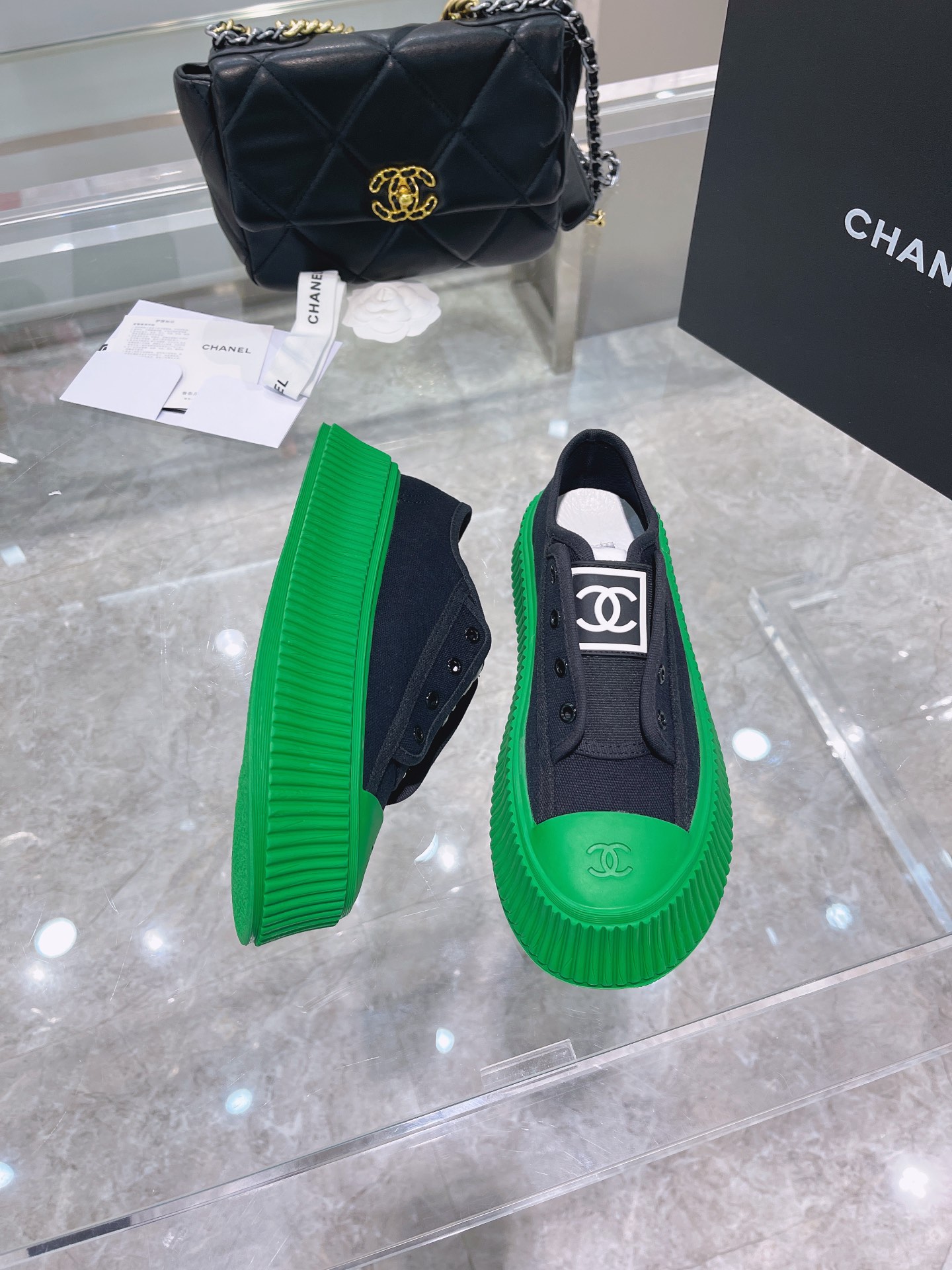 Chanel Platform Sneaker 14 - vstockx