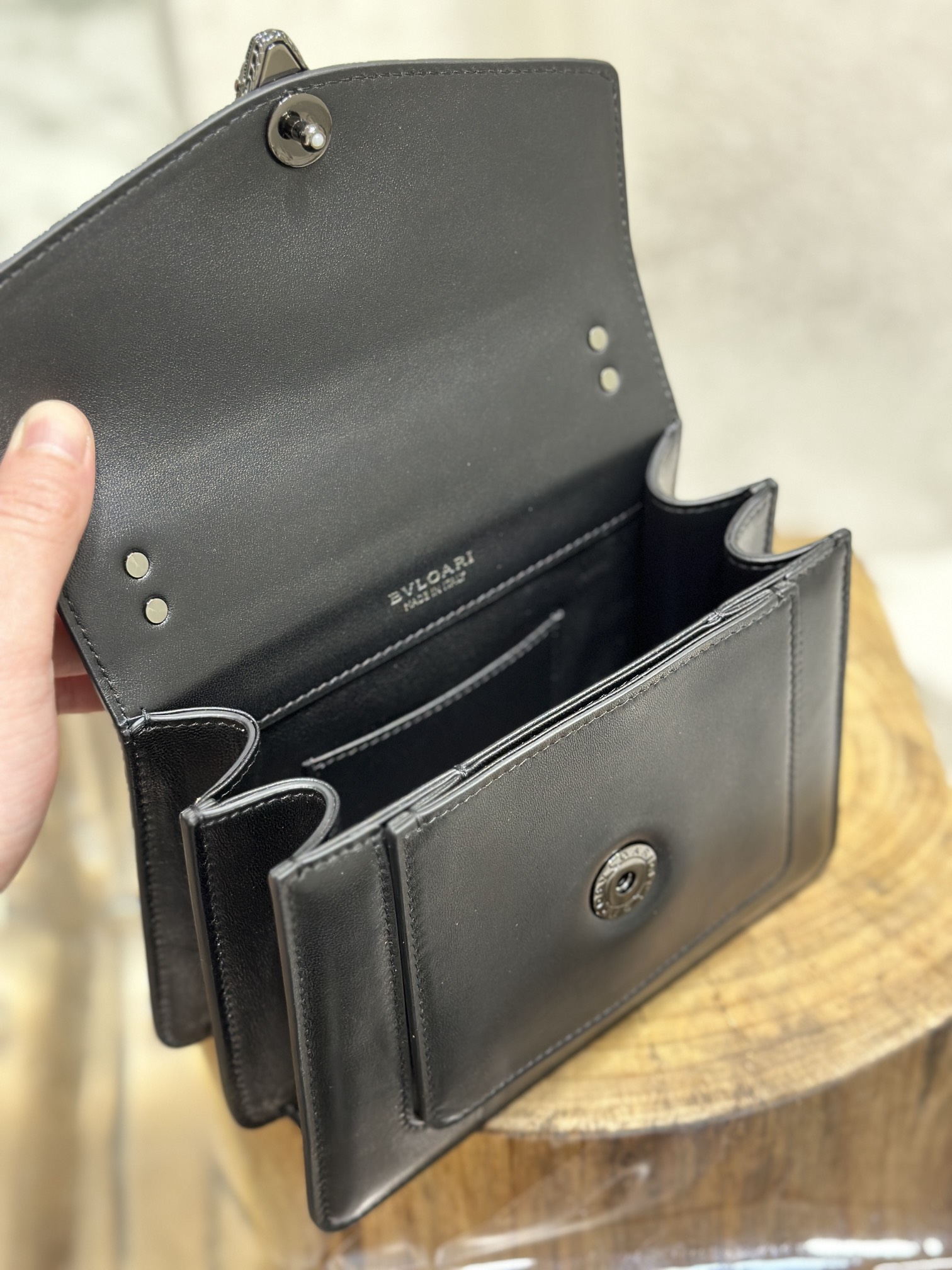 Handbags Bvlgari 290763 size:20*14*8.5cm - vstockx