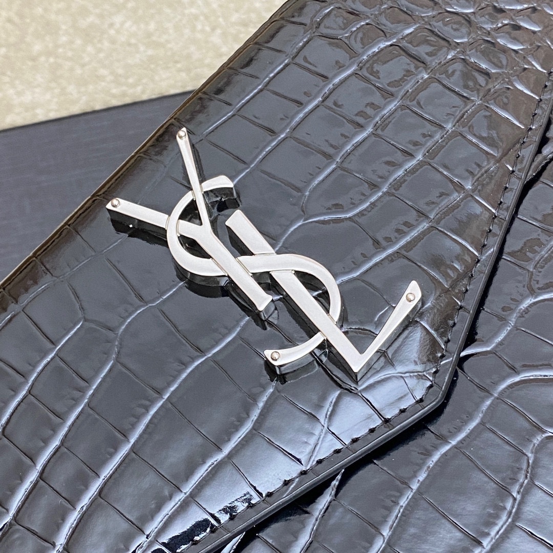 Handbags SAINT LAURENT 565739 size 27x16x2 cm - vstockx