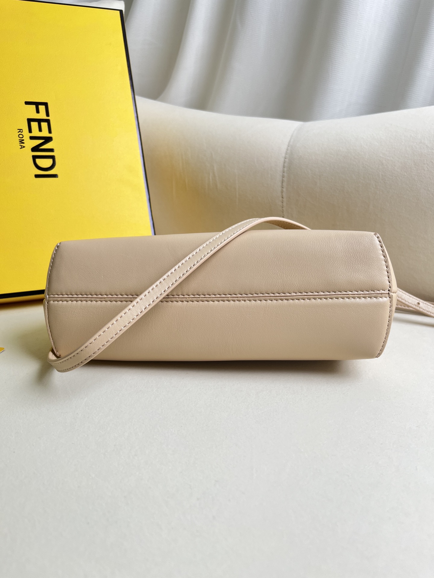 handbags FENDI 2218 size:18*26*9.5cm - vstockx
