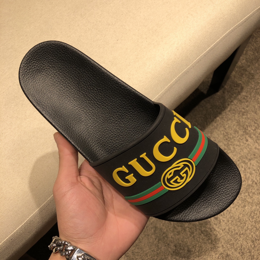 Gucci Slippers 46 - vstockx