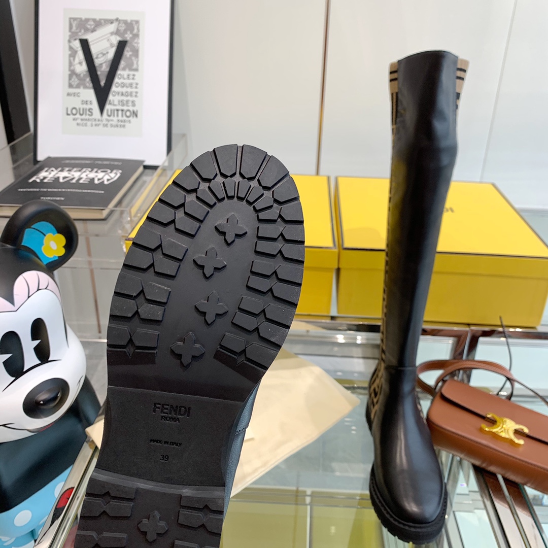 Fendi Boots 12 - vstockx