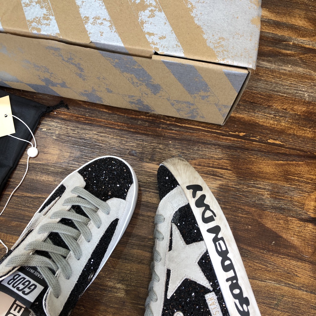 Golden Goose Superstar distressed-finish sneakers 8 - vstockx