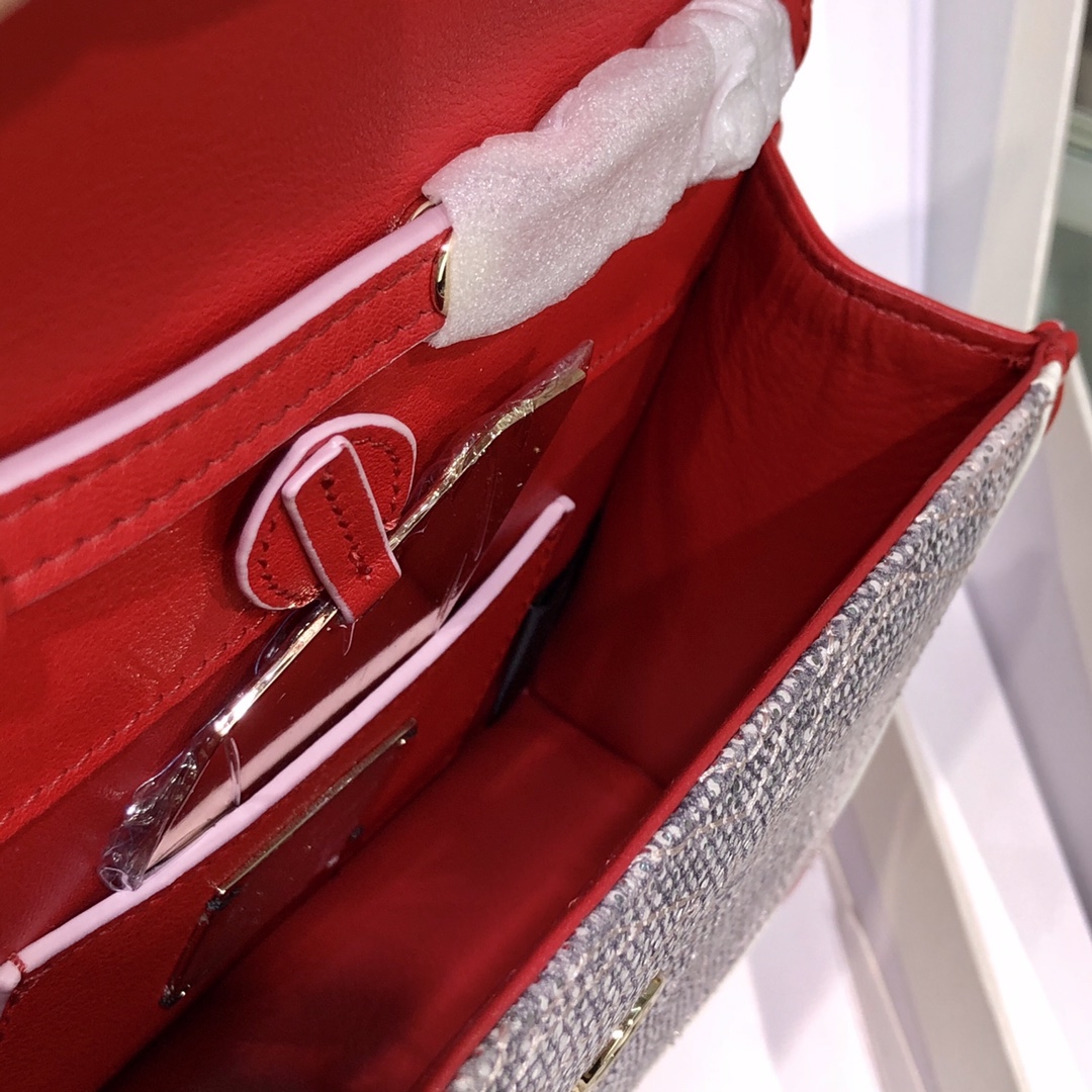 Handbags Bvlgari 288104 size:17.5*11*5 cm - vstockx