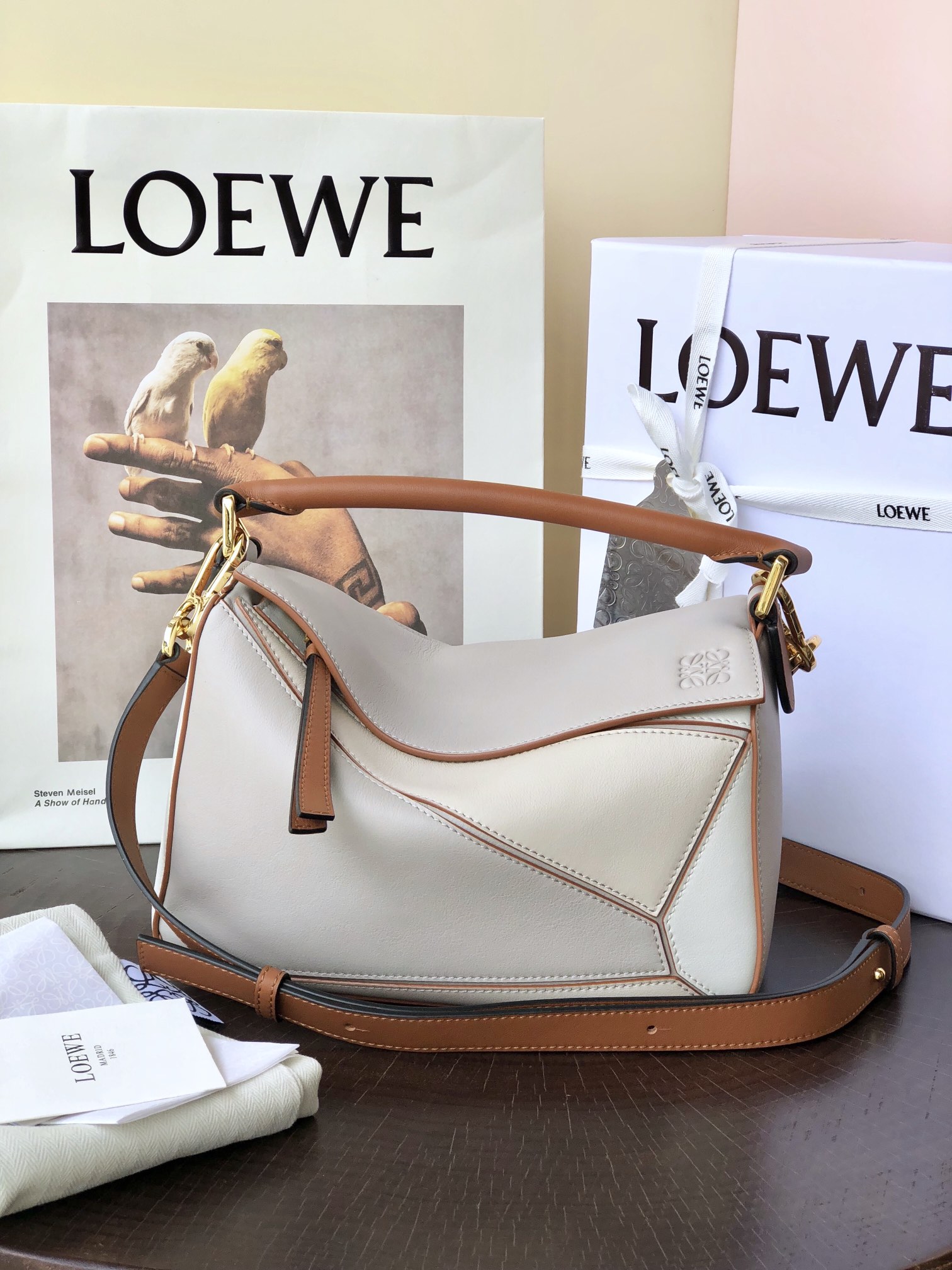 Handbags LOEWE ZP size:2414-11 cm - vstockx