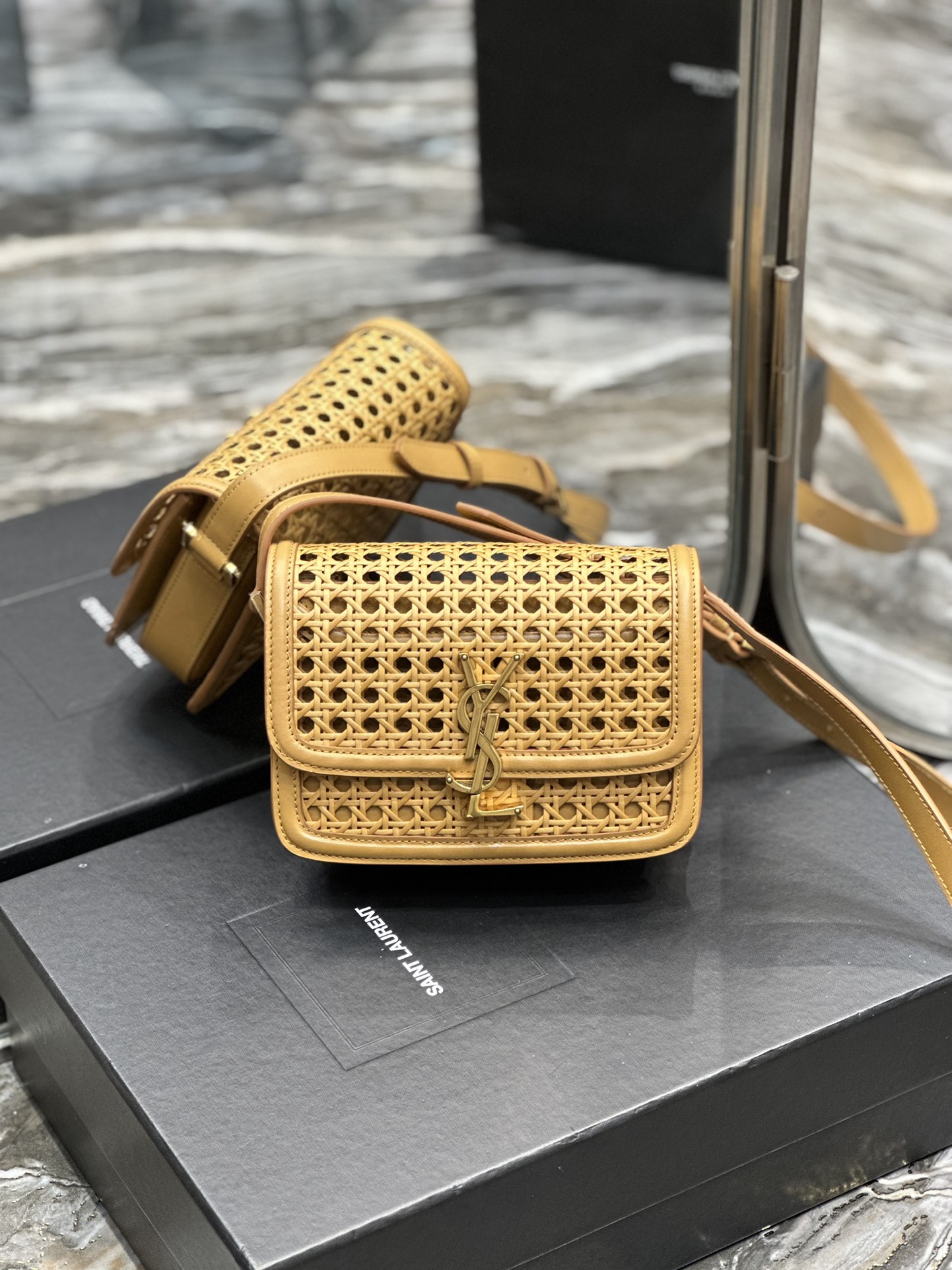 Handbags SAINT LAURENT 634306 size 19  13  5 cm - vstockx