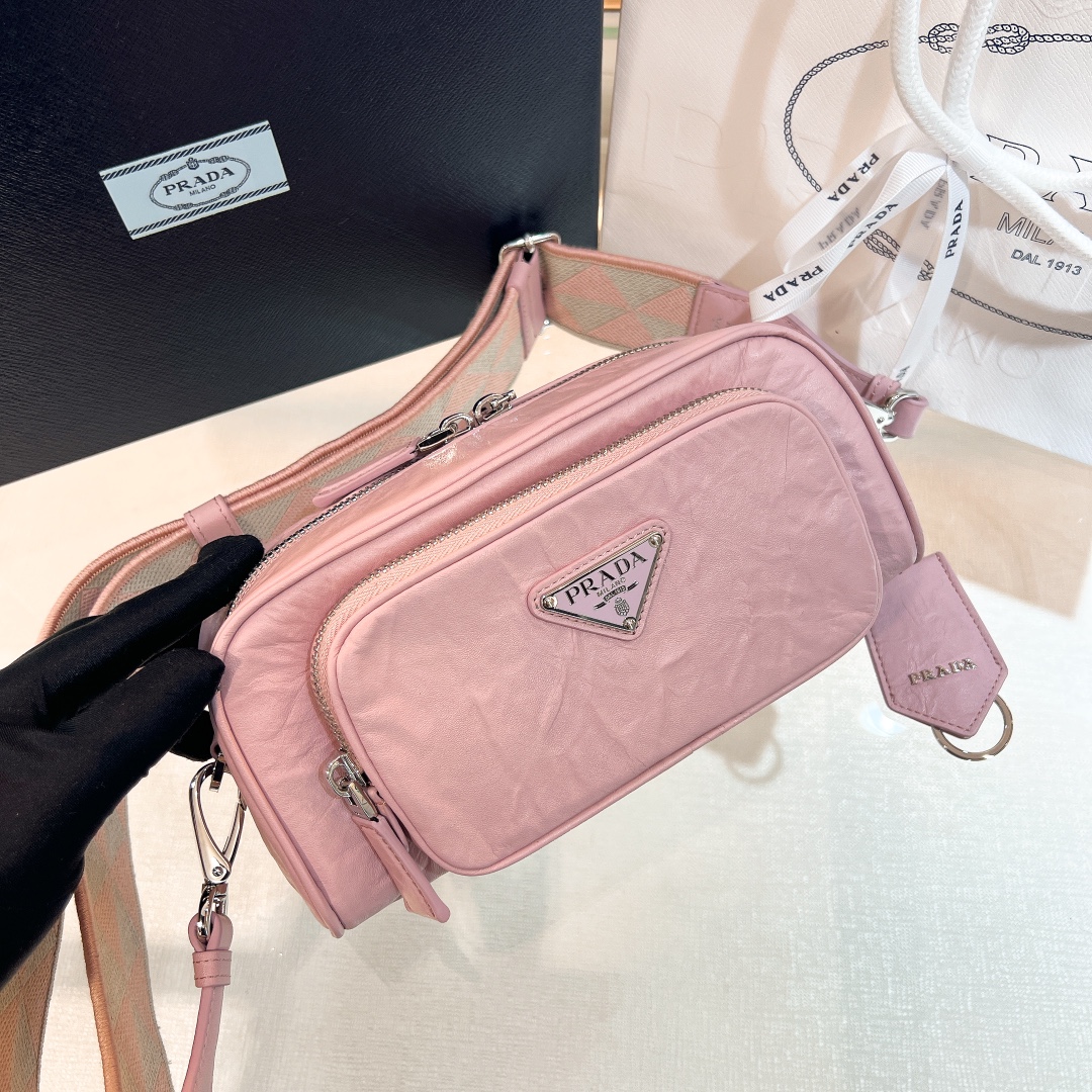 handbags prada 1BH198 22*10.5*7 - vstockx