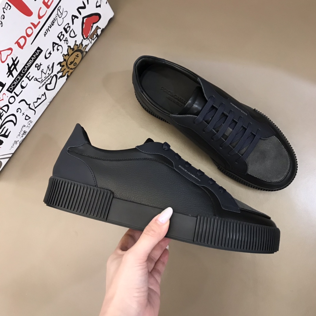 Dolce & Gabbana Low Tops Sneakers 16 - vstockx